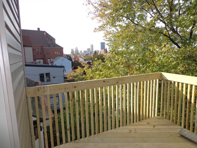deck off dining area - 2405 Mission St
