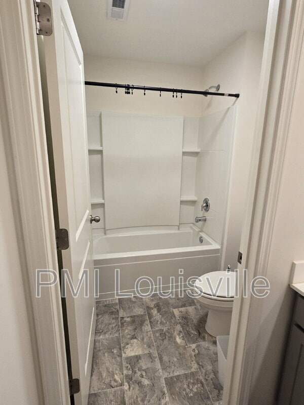 Building Photo - 5806 Kellie Wds Dr