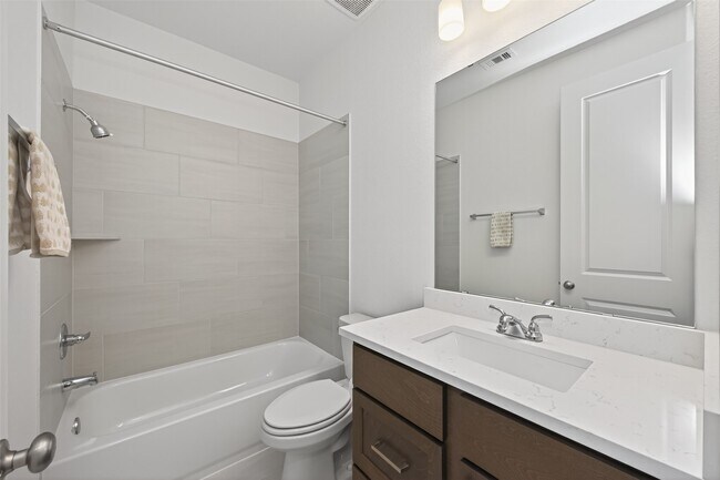 Building Photo - 122 Sierra Strm Ln