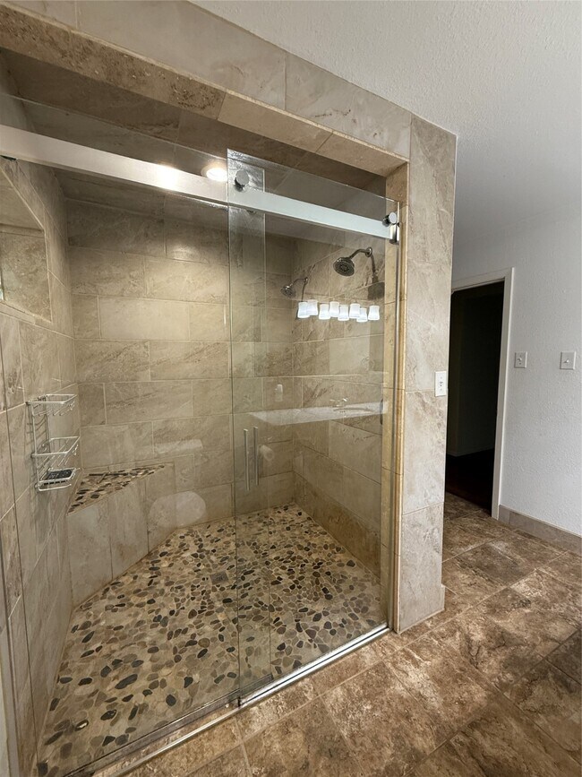 Building Photo - 4045 Osby Dr