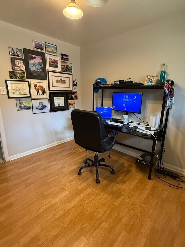 Building Photo - Charming Arvada Ranch