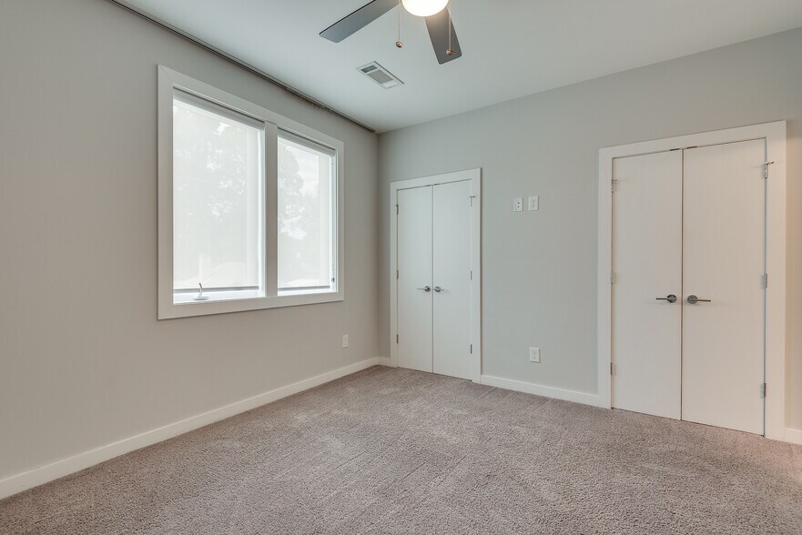 Building Photo - 415 Gartrell St SE