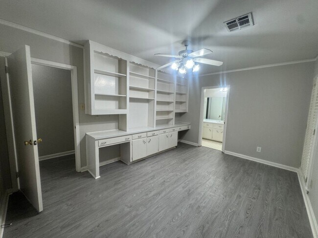 Building Photo - 3054 Merrimac Dr