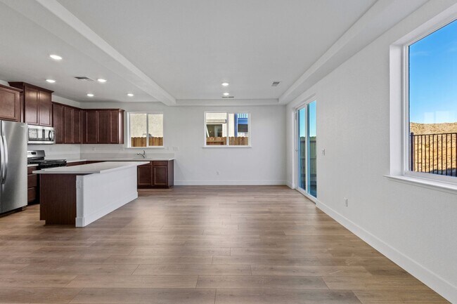 Primary Photo - 4 BED | 3 BATH | SINGLE-STORY