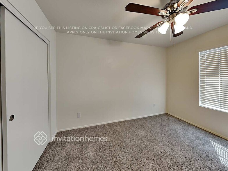 Building Photo - 1003 N Alvaro