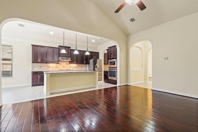 Building Photo - 8704 Old Corral Cove