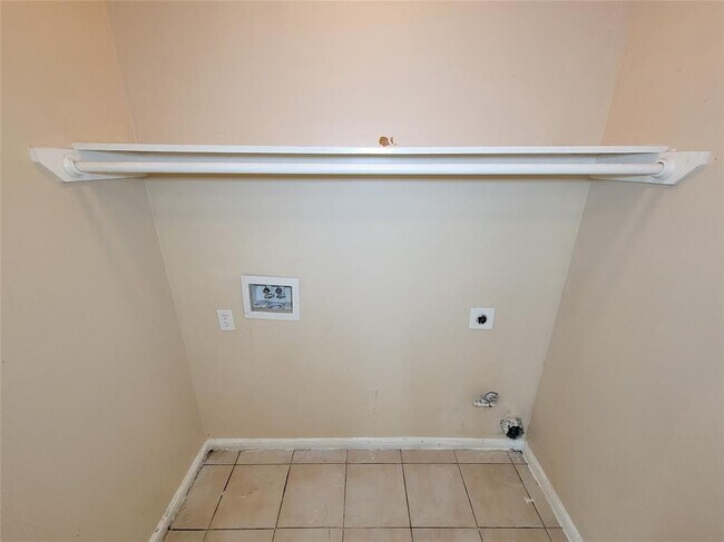 Building Photo - 22918 Pine Mist Ln