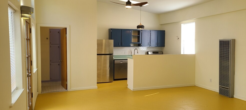 Building Photo - 817 Slate Ave NW