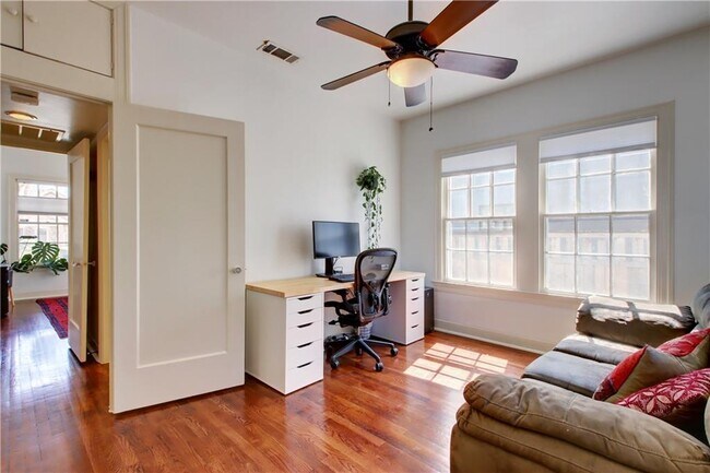 Building Photo - 5114 Avenue G