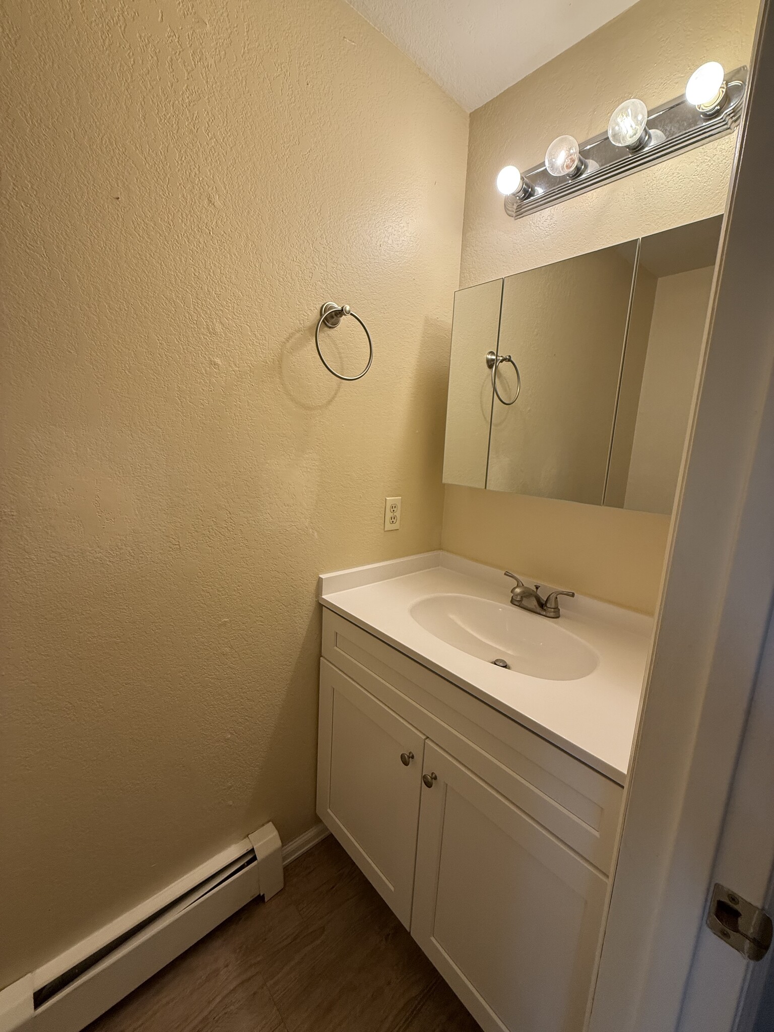 Building Photo - 3248 Rood Ct