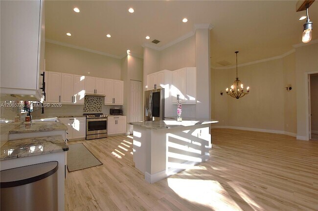 Building Photo - 10086 Noceto Way