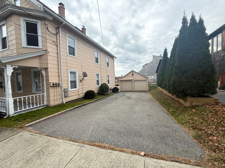 Driveway - 15 Summit St