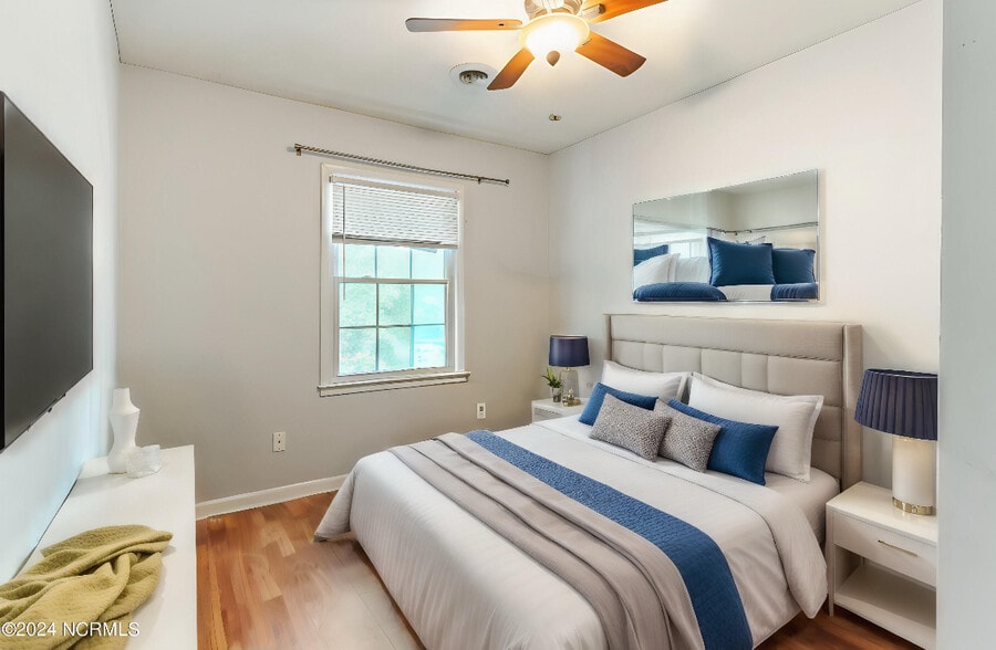 Building Photo - 4905 Pompano Ct
