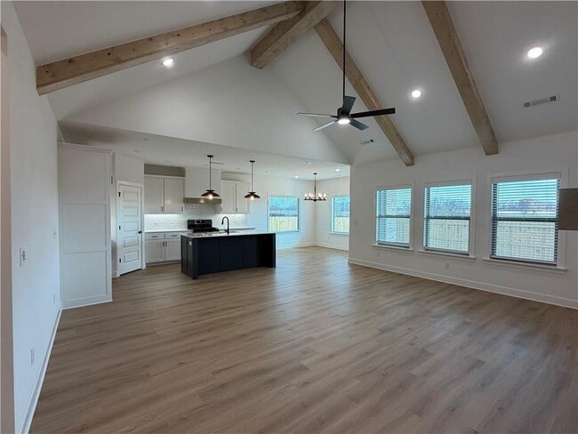 Building Photo - 7009 SW Basswood Ave