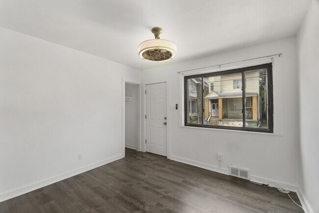 Building Photo - 414 N Euclid Ave