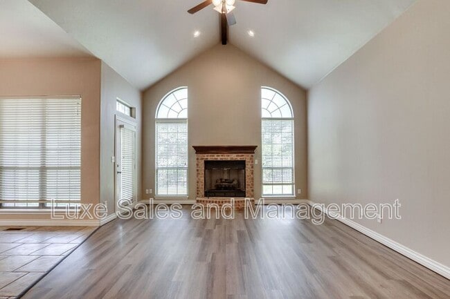 Building Photo - 3341 Heritage Green Cir