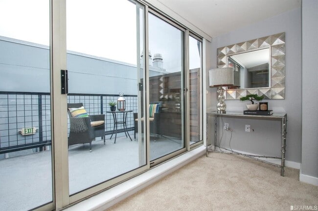 Building Photo - 175 Bluxome St