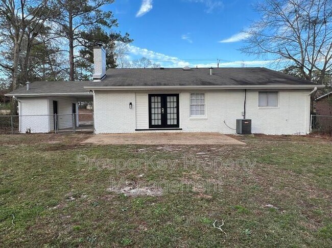 Building Photo - 4454 Lapaloma Dr