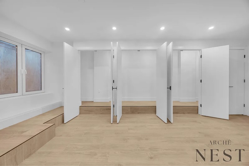 Building Photo - 1696 Pacific St