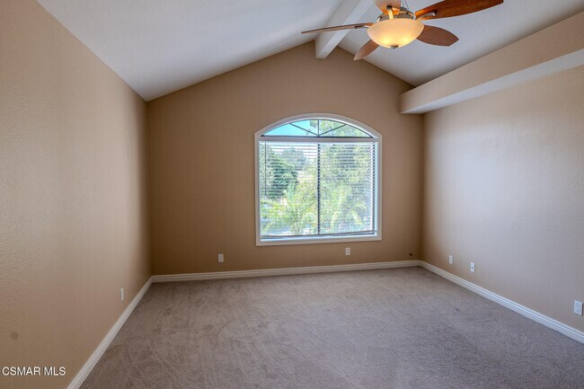 Building Photo - 2704 Simi Hills Ln