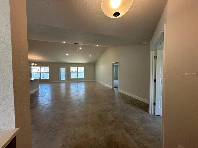 Building Photo - 4984 SW 91st PL