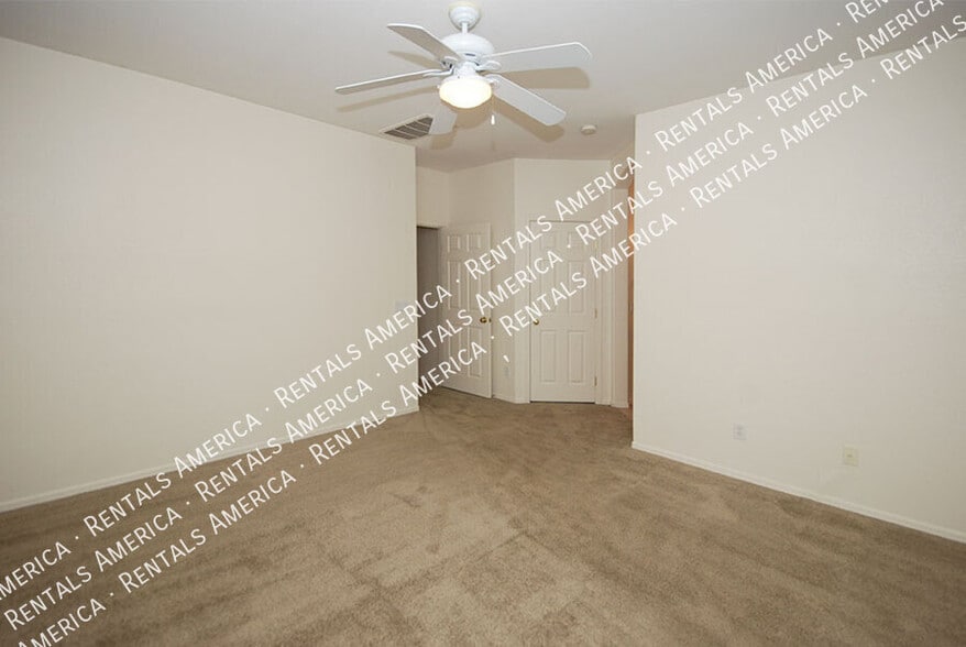 Building Photo - 4212 N 125th Ave