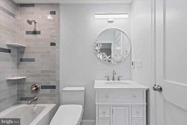 Building Photo - 1345 Ellicott Ave