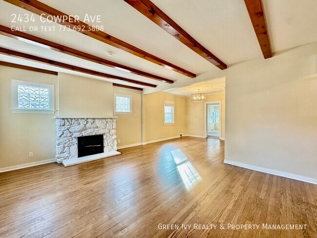 Building Photo - 2434 Cowper Ave