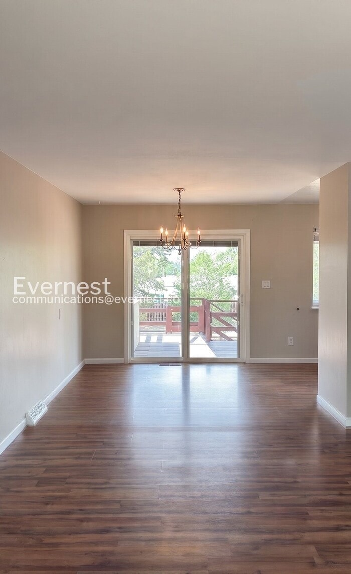 Building Photo - 1629 26th Ave Ct