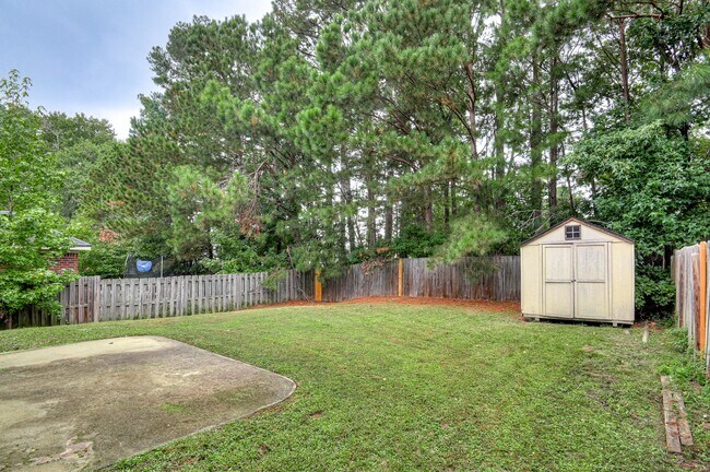 Building Photo - 7640 Pleasantville Way