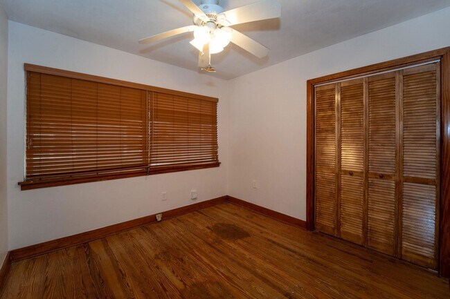 Building Photo - 64 Fullerwood Dr