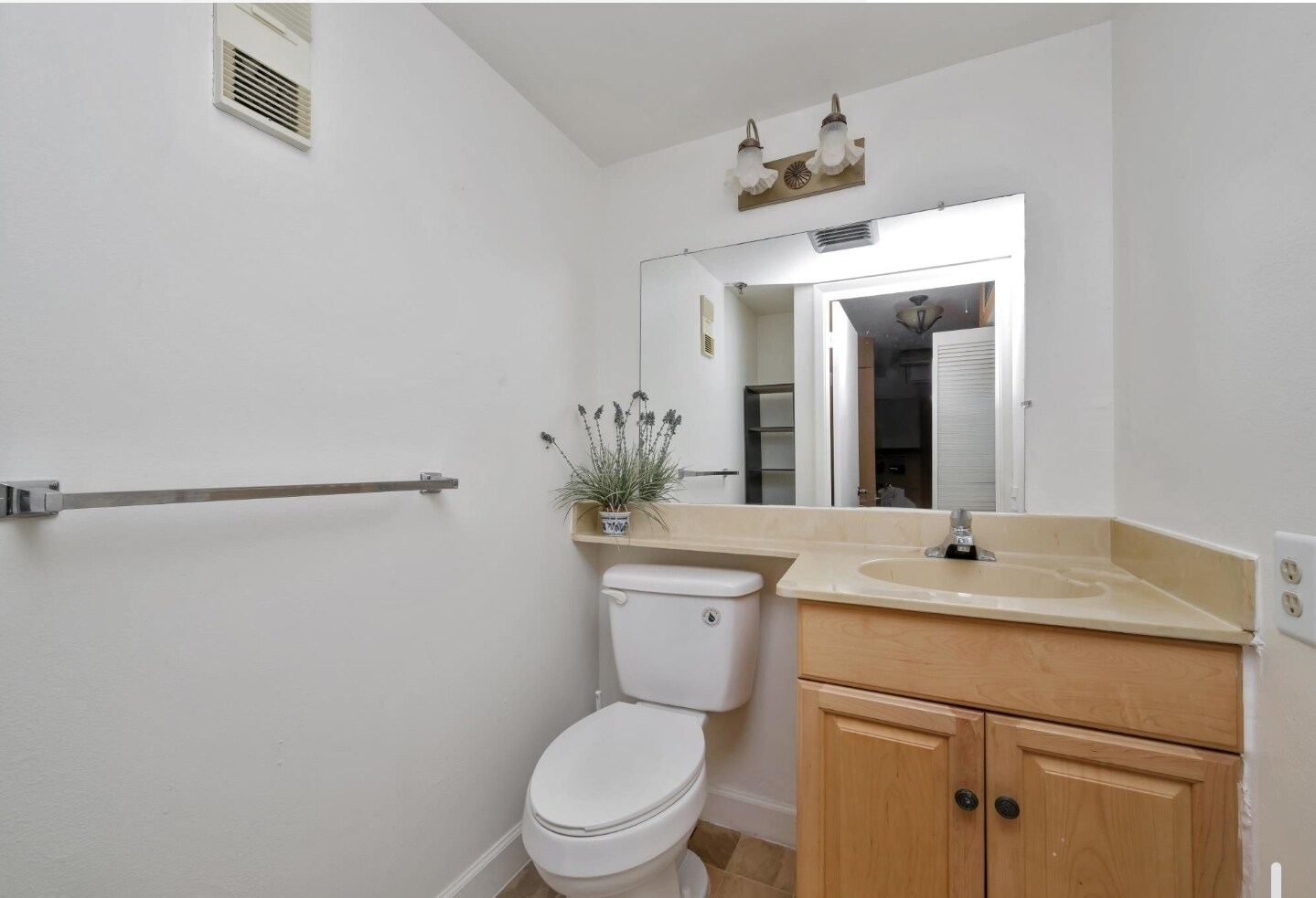 Building Photo - 2333 Feather Sound Dr