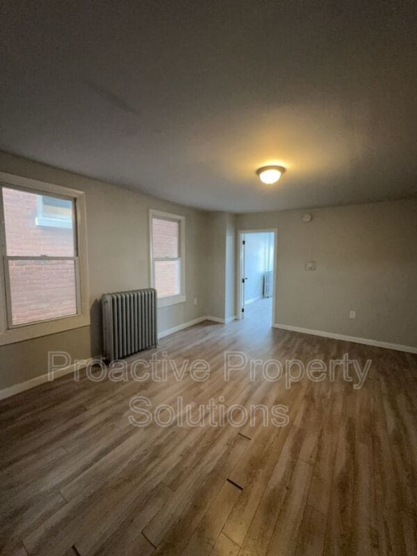 Building Photo - 209 Cattell St