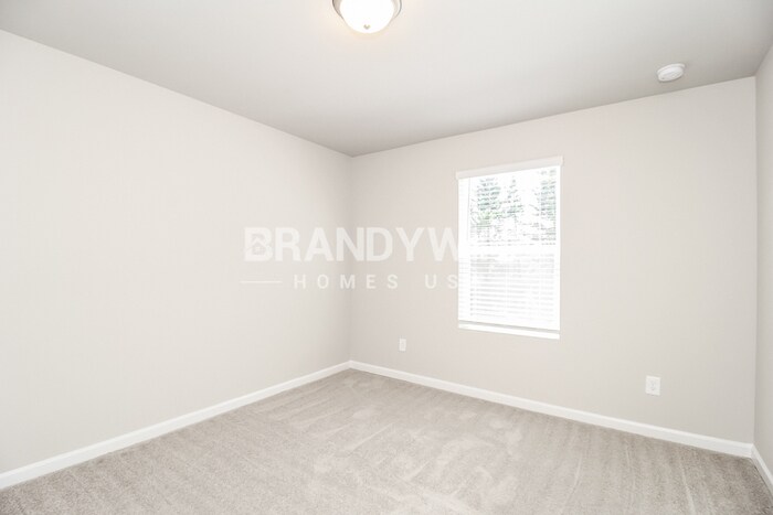 Building Photo - 321 Bascomb Crst