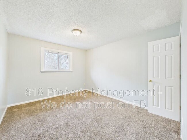 Building Photo - 6104 E 152 Terrace