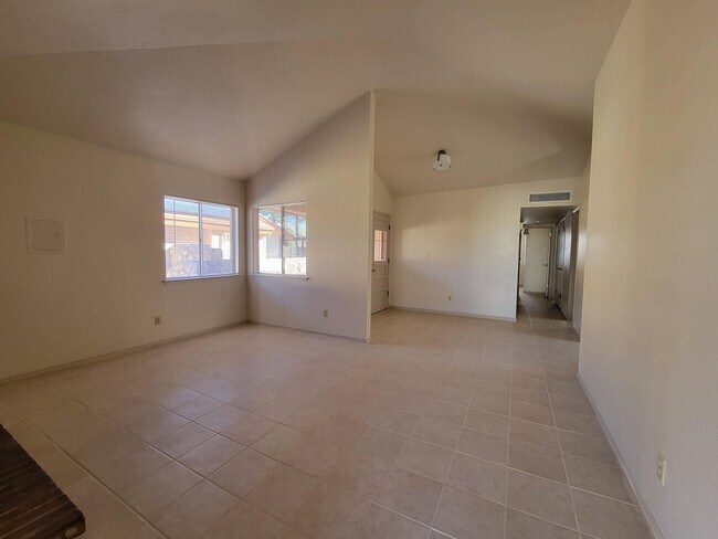 Building Photo - 3324 Red Sails Dr