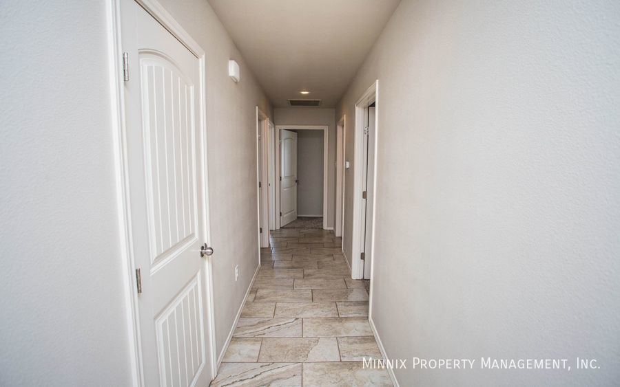 Building Photo - 2617 113th St