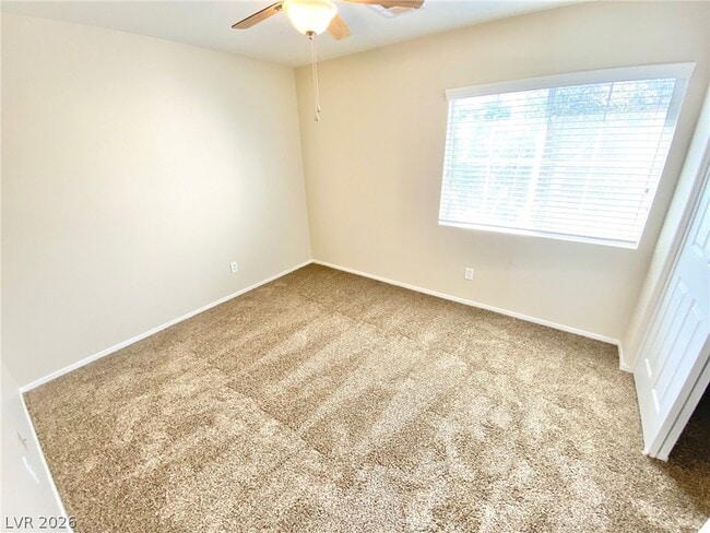 Building Photo - 1015 Maple Pines Ave