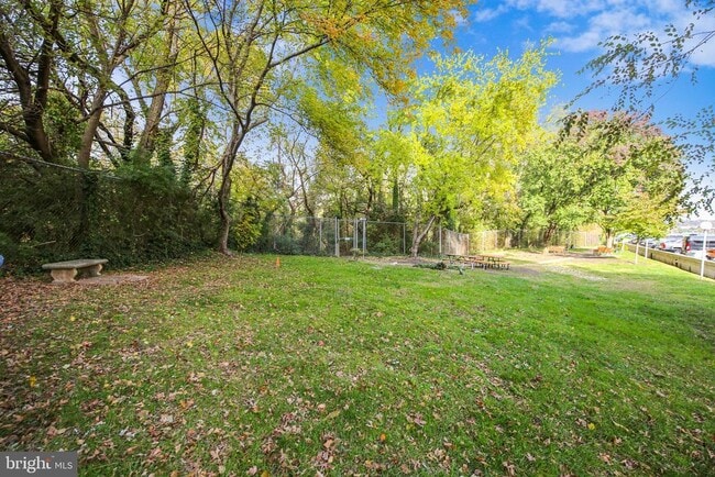 Building Photo - 501 Slaters Ln