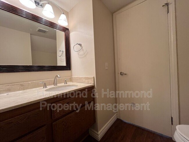 Building Photo - 316 Pebble Beach Dr