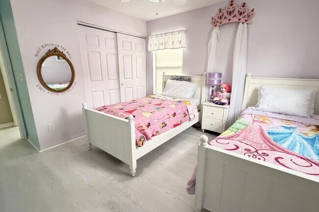 Building Photo - 645 Kettering Rd