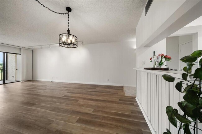 Building Photo - 5724 La Puerta Del Sol Blvd S