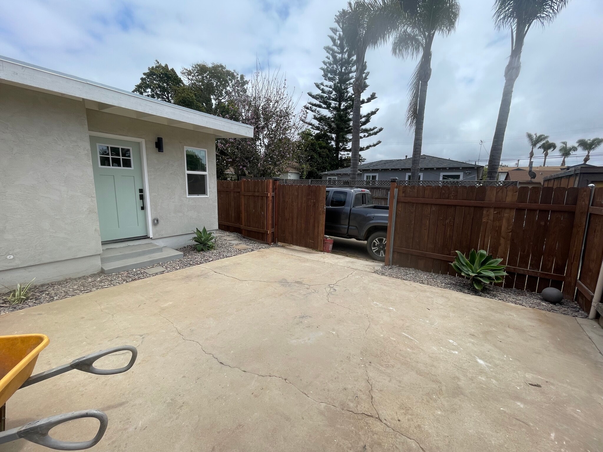 Building Photo - 1077 Connecticut St