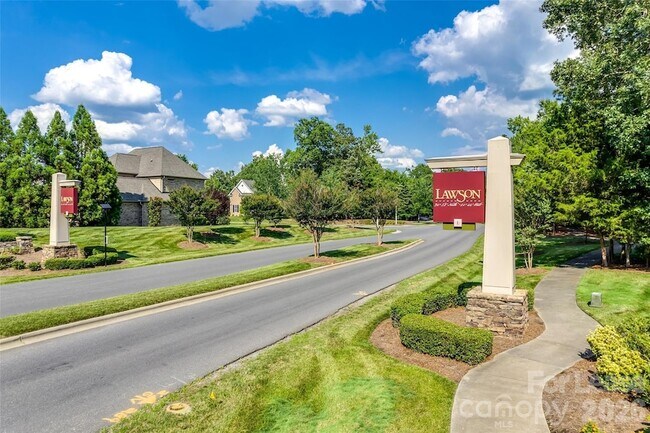 Building Photo - 3000 Sewee Ln