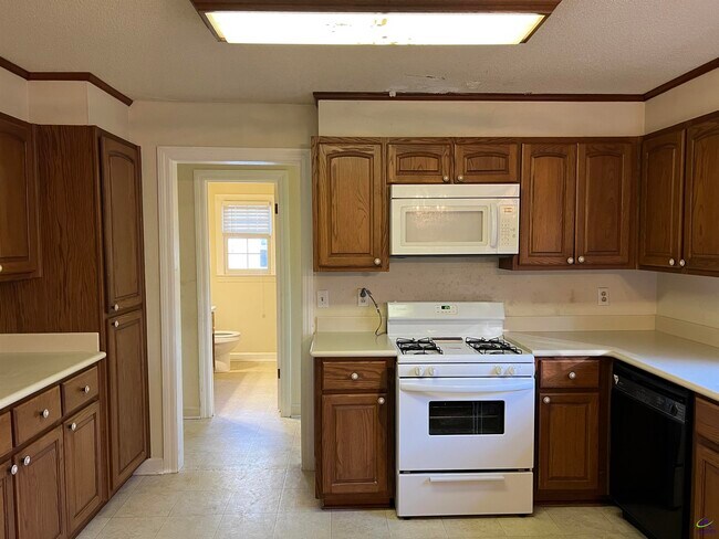 Building Photo - 115 Wedgewood Ct