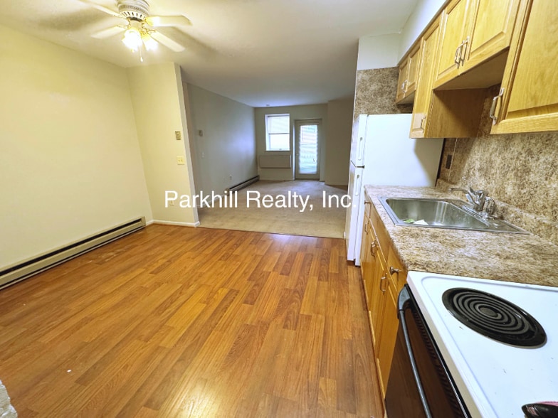 Building Photo - 420 W Pennsylvania Ave