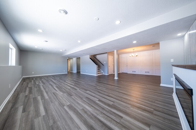 Building Photo - 6668 Coach House Ln