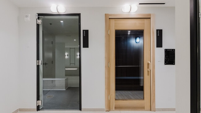 Building Photo - 175 NW 1st Ave