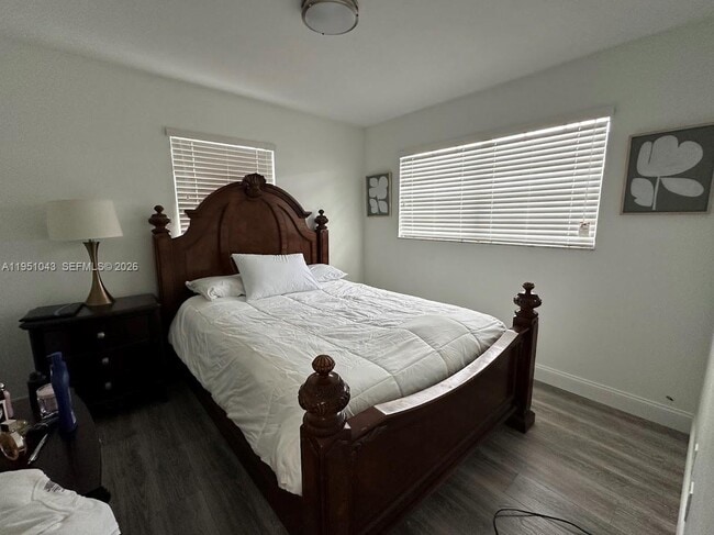 Building Photo - 6517 SW 18th St