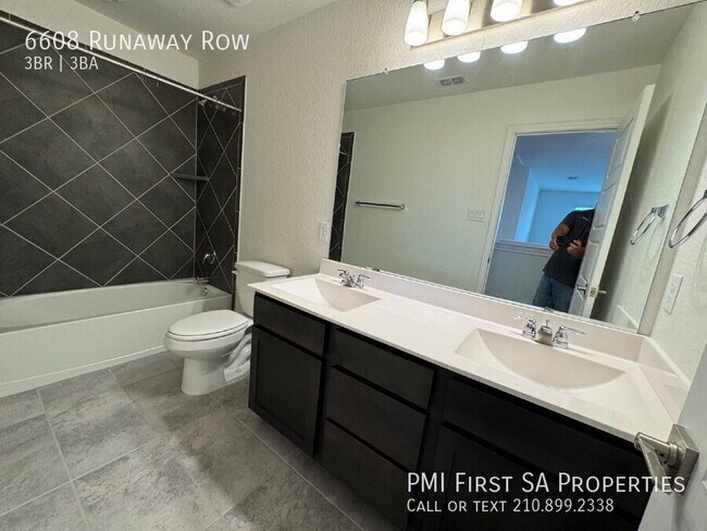 Building Photo - 6608 Runaway Row